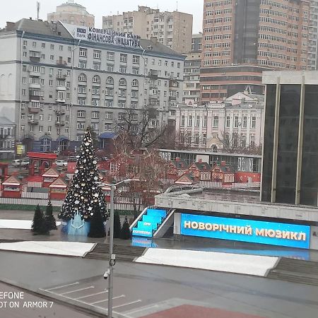 Двухкомнатная Квартира С Видом На Дворец Украина Κίεβο Εξωτερικό φωτογραφία